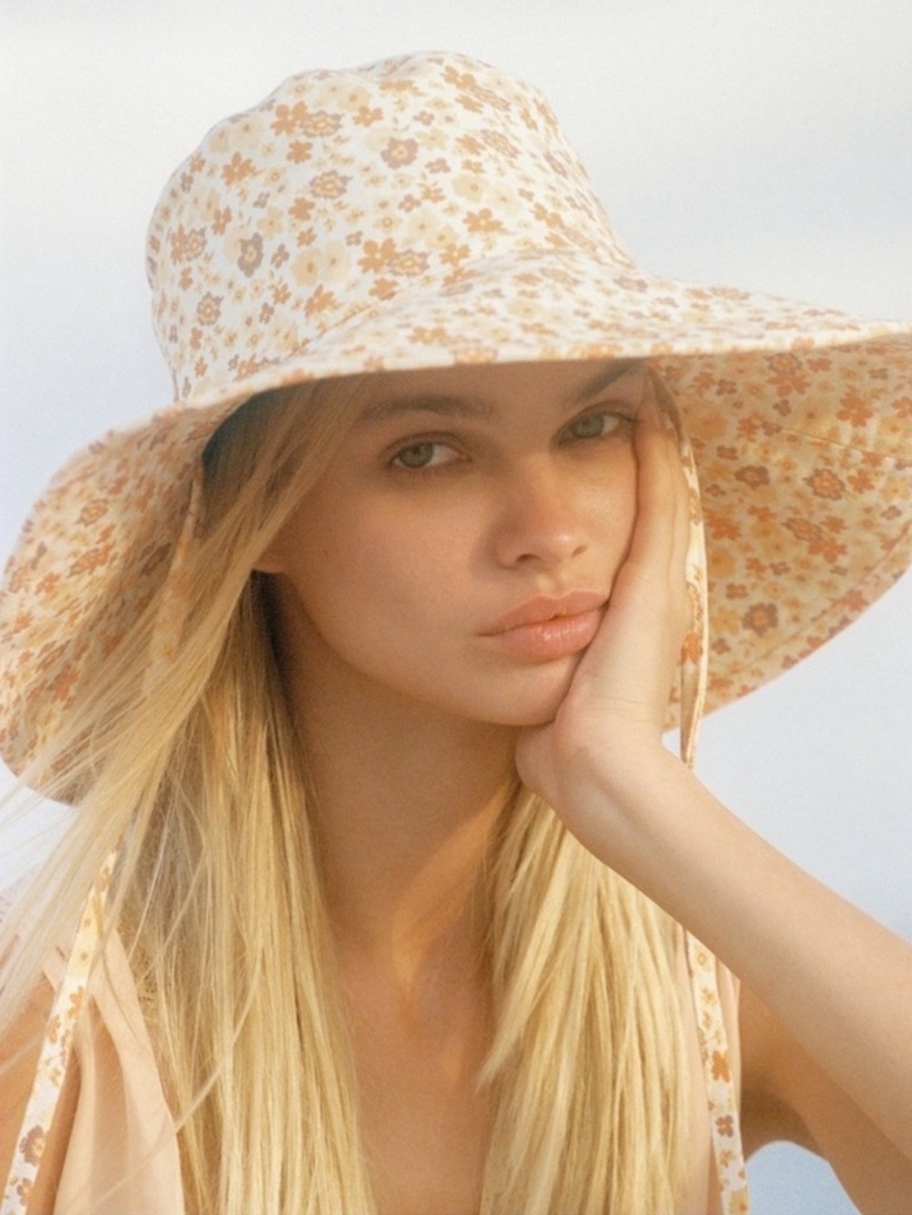 Lack of Color Floral Wide Brim Bucket Hat NWT S/M Orange Ditsy Print Sun Hat